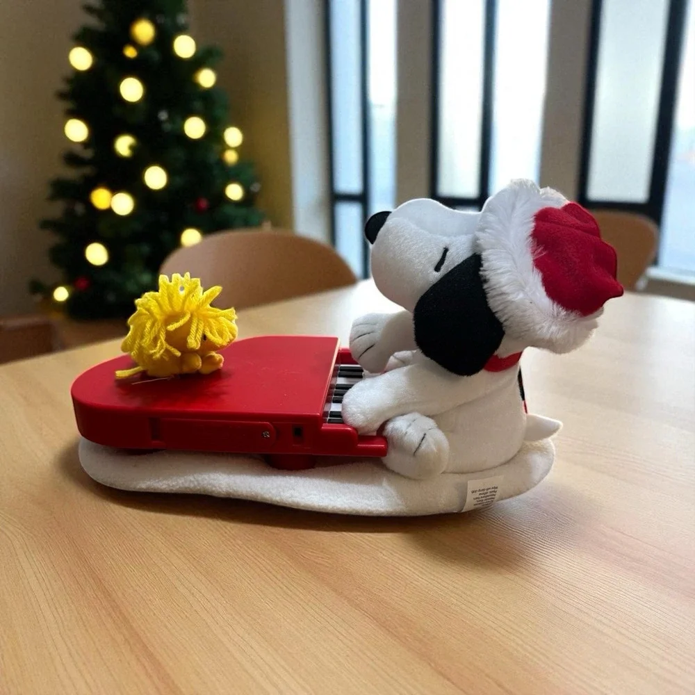 VTG Hallmark Piano Playing Snoopy‎ With Woodstock Happy Holidays lighted tested